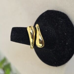 Gold Filled Bypass Teardrop Ring